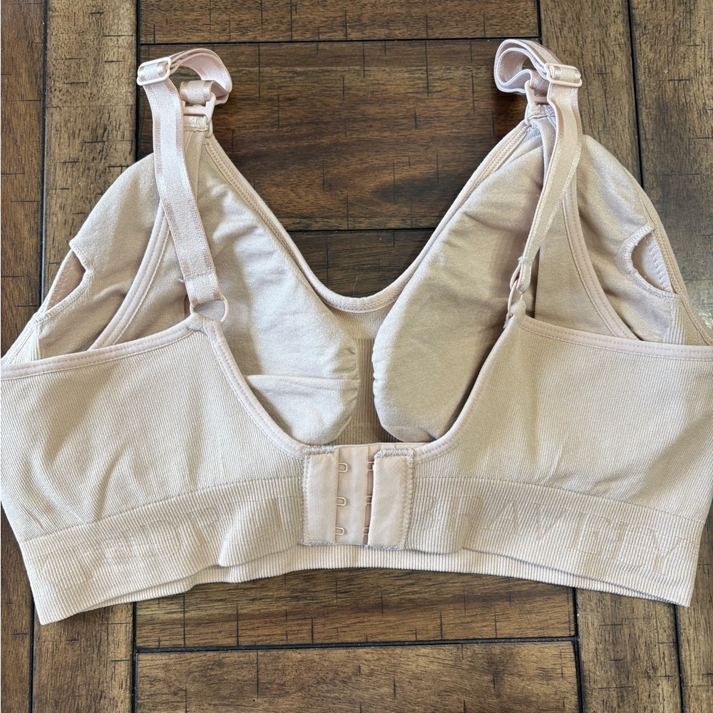 Kindred Bravely Soft Cream Nursing Bra - Picture 2 of 4